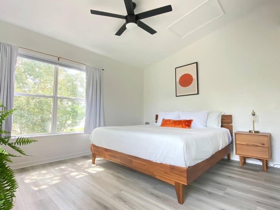 Sanctuary Gainesville Bright 2 Bedroom King Condo Kültér fotó