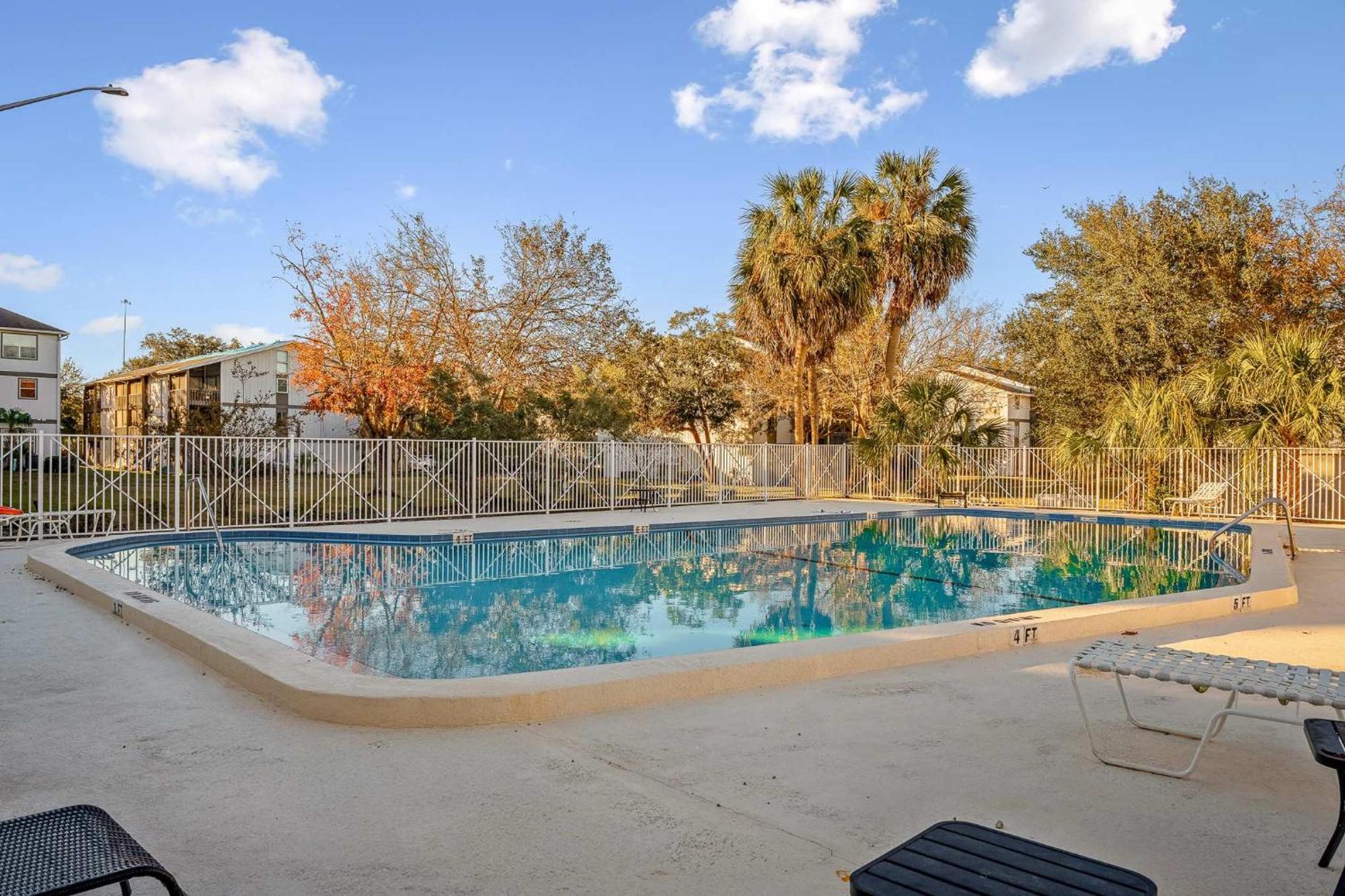 Sanctuary Gainesville Bright 2 Bedroom King Condo Kültér fotó
